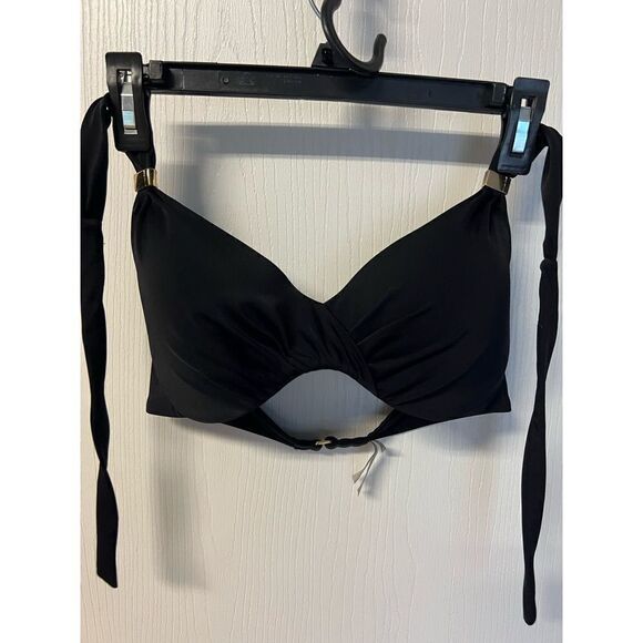 Victoria Secrets Bikini Top - Picture 2 of 3